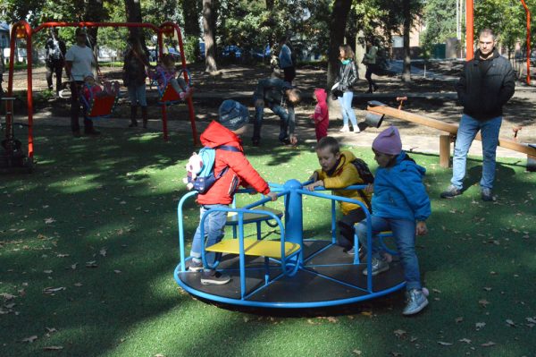 Carusel pentru copii TE211 09